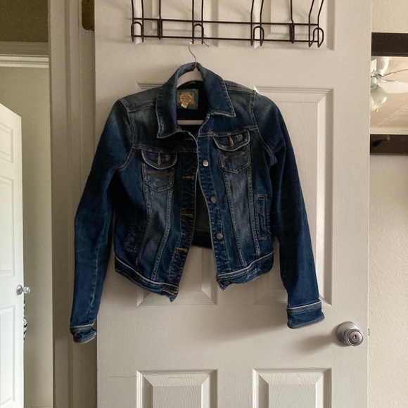 Abercrombie & Fitch Jackets & Blazers - EUC Abercrombie & Fitch Cropped Jean Jacket L Distressed Dark Wash Denim